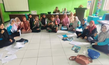 Babinsa Koramil 2211/Sagaranten Monitoring Bimbingan Wilayah Oleh Kader PKK