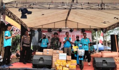 Babinsa Desa Bojongjengkol Koramil 2207/Jampang Tengah Hadiri Jalan Santai dan Karnaval HUT RI, HUT JKS, serta HUT Desa