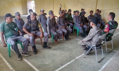 Tingkatkan Kemampuan dan Keamanan Lingkungan, Babinsa Koramil 2215/Ciemas Gelar Pembinaan Linmas