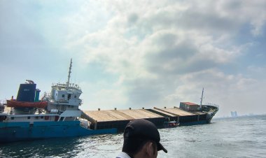 Bakamla RI Respon Cepat Tangani Kecelakaan Kapal di Sunda Kelapa