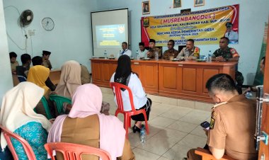 Babinsa Koramil 2213/Jampangkulon Hadiri Musrenbangdes di Desa Sekarsari