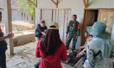 Babinsa Koramil 2213/Jampang Kulon Dampingi Pengecekan Alsintan