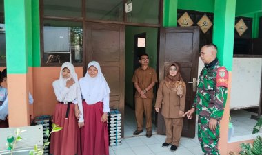 Babinsa Koramil 2209/Lengkong Dampingi Pendistribusian MBG di SDN 2 Lengkong