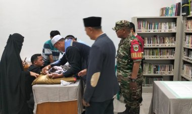Danramil 2206/Parakansalak Hadiri Acara Khitanan Massal di Kecamatan Parakansalak