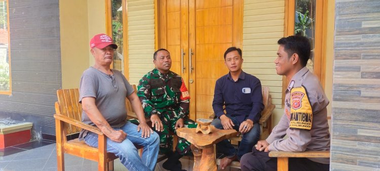 Babinsa Koramil 2213/Jampang Kulon Laksanakan Komsos bersama Bhabinkamtibmas