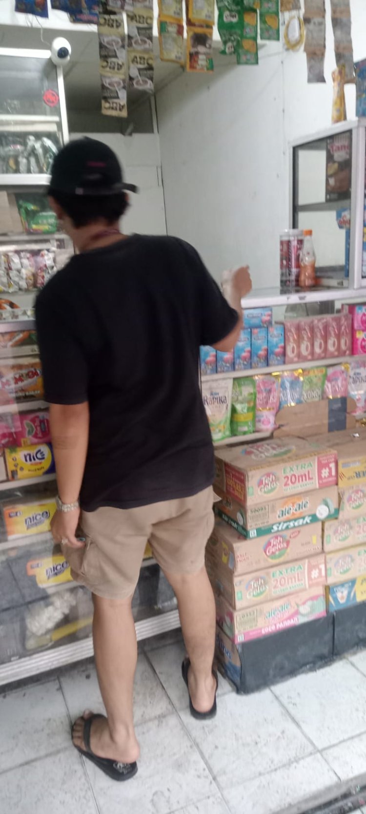 Peredaran Obat Ilegal di Pertigaan Cinangka, Pamulang, Resahkan Warga