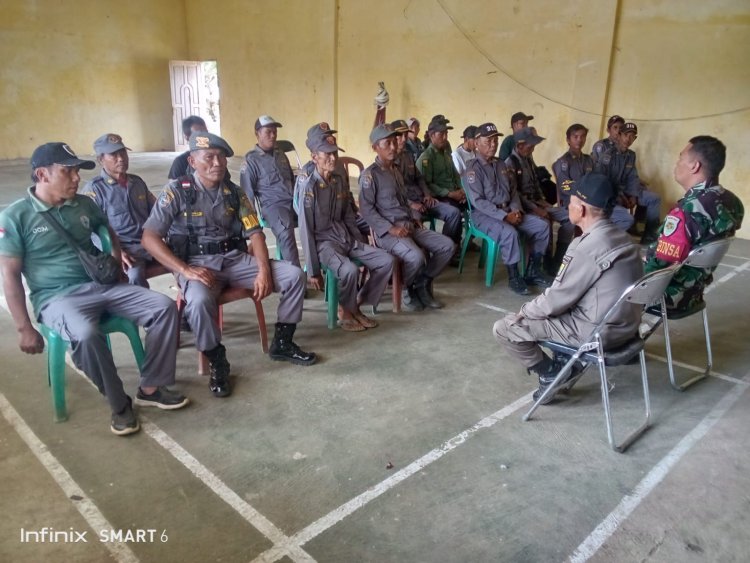 Tingkatkan Kemampuan dan Keamanan Lingkungan, Babinsa Koramil 2215/Ciemas Gelar Pembinaan Linmas