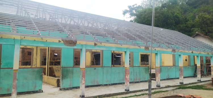 Revitalisasi Sekolah Berbasis Masyarakat: SD Negeri Warungbungur Sumedang Terima Bantuan Rp746 Juta