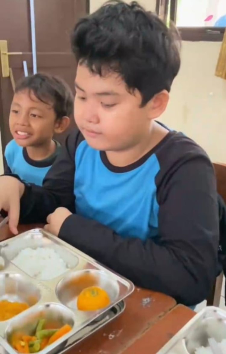 Program MBG Hadir di SDN Cilendek 2, Siswa Antusias Sambut Makan Bergizi Gratis