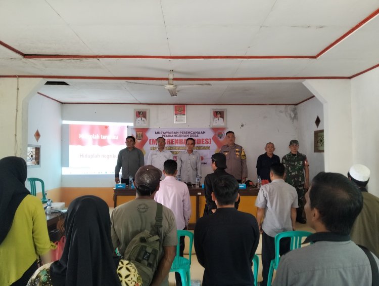 Babinsa Koramil 2213/Jampangkulon Hadiri Musrenbangdes di Desa Balekambang