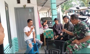Babinsa Koramil 2213/Jampang Kulon Laksanakan KOMSOS Bersama Warga