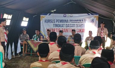 Babinsa Koramil 2201/Cisolok Hadiri Penutupan Kursus Pembina Pramuka Mahir Tingkat Dasar