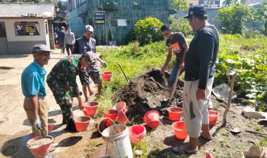 Babinsa Koramil 2210/Pabuaran Hadiri Rapat Mingguan di Desa Cibadak