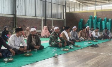 Perkuat Iman dan Taqwa, Babinsa Koramil 2211/Sagaranten Hadiri Pengajian Rutin dan Peringatan Maulid Nabi