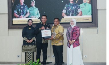 Pisah Sambut Komandan Kodim 0622/Sukabumi   dari Letkol Kav. Andhi Ardana Valeriandra P, S.H., M.Si.   kepada Letkol Inf. Agung Ariwibowo, S.Hub.Int.