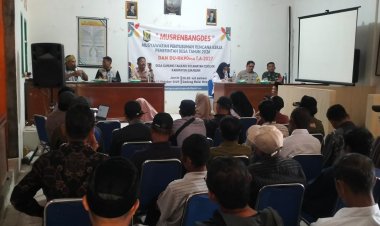 Babinsa Koramil 2201/Cisolok Hadiri Musrenbangdes di Desa Gunung Karamat