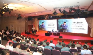 Wamenhan Donny Ermawan Taufanto Sampaikan Kuliah Umum di Lemhannas RI, Tekankan Pentingnya Daya Deterensi Nasional