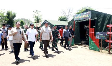 Panglima TNI Dampingi Menhan RI Tinjau Yonif TP 835/Samota Yudha Bhakti di Sumbawa