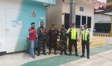 Babinsa Koramil 2210/Pabuaran Jaga Keamanan dan Ketertiban Saat Aksi Demo di PT Clarian