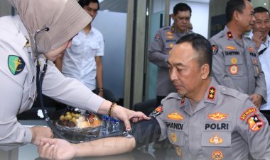 Peringati Hari Jadi ke-74, Divisi Humas Polri Gelar Donor Darah Bersama Pusdokkes Polri