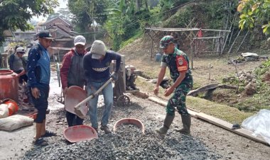 BABINSA KORAMIL 2210/PABUARAN LAKSANAKAN KARYA BHAKTI BERSAMA WARGA