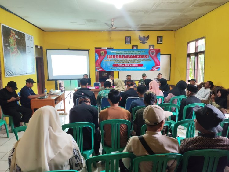 Babinsa Koramil 2213/Jampang Kulon Hadiri Undangan Musrenbangdus di Desa Binaan