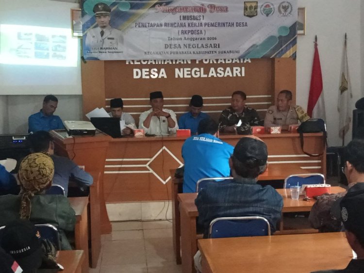 Danposramil Purabaya Koramil 2207/Jampang Tengah Hadiri Musyawarah Desa Penetapan Rencana Kerja Tahun 2026