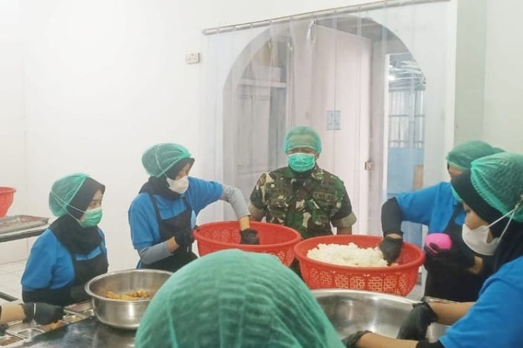 Babinsa Koramil 2206/Parakansalak Laksanakan Pengecekan Dapur SPPG Bojonglongok 2