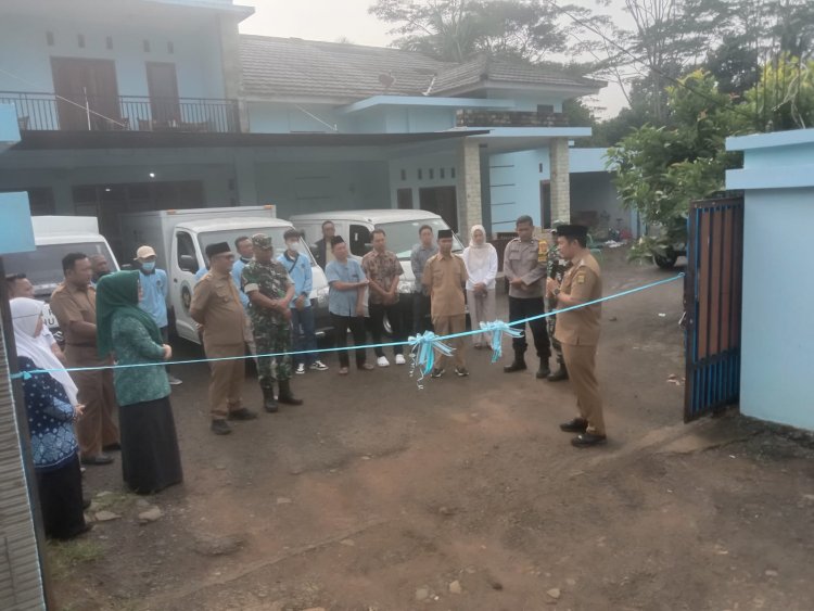 Danramil 2204/Cikidang Hadiri Launching dan Pendistribusian Makan Bergizi Gratis di Desa Tamansari