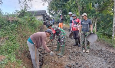 BABINSA KORAMIL 2213/JAMPANGKULON GELAR KEGIATAN BAKTI BERSAMA WARGA DESA BINAAN