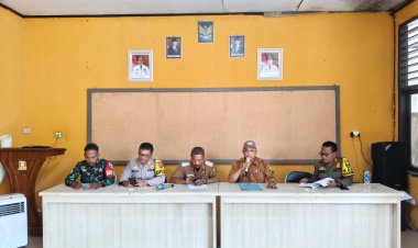 Batuud Koramil 2201/Cisolok Hadiri Rapat Penetapan Status Transisi Darurat ke Pemulihan Bencana di Kecamatan Cisolok