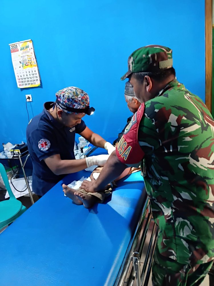 Posramil Purabaya dan Yayasan Serdadu Sadulur Sukabumi Gelar Khitanan Massal Peringati HUT TNI ke-80