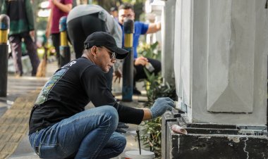 Jumsih di Lingkungan Balai Kota