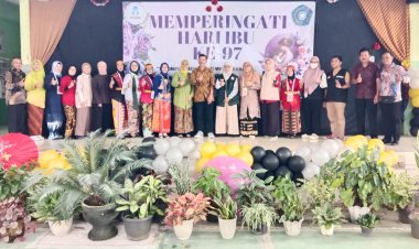 Gelar Peringatan Hari Ibu ke-97, RW 05 Cibinong Sediakan Layanan Kesehatan Gratis