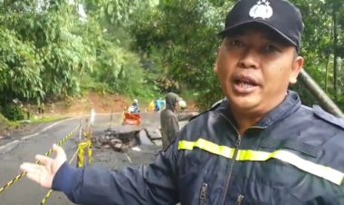 Jalan Amblas di Desa Kertaangsana, Polsek Nyalindung Lakukan Monitoring Pascahujan Deras