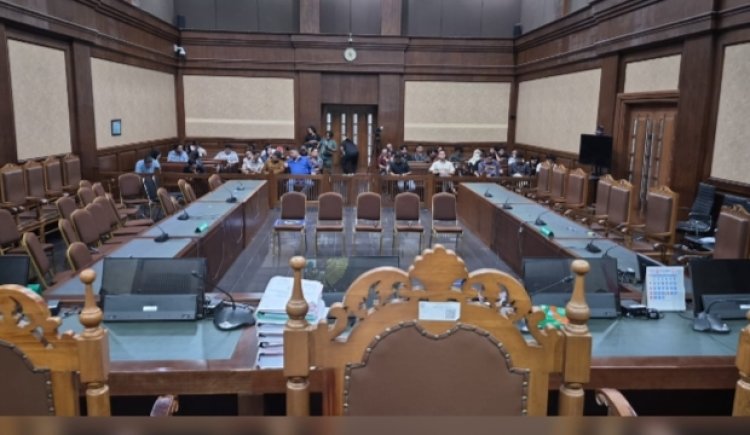 Tiga Hakim Divonis 11 Tahun Penjara dalam Kasus Suap Minyak Goreng