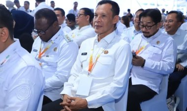 Jaro Ade Hadiri Panen Raya dan Pengumuman Swasembada Pangan di Karawang