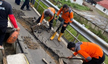 Cuaca Ekstrem Picu Keretakan Jalan Saleh Danasasmita, Dedie Rachim Instruksikan Penutupan Jalur