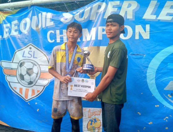 M.Rizky Agustian   Siswa SMPN 2 CIAWI  Best Keeper di  LEEQUIL SUPER LEAGUE  2025/2026