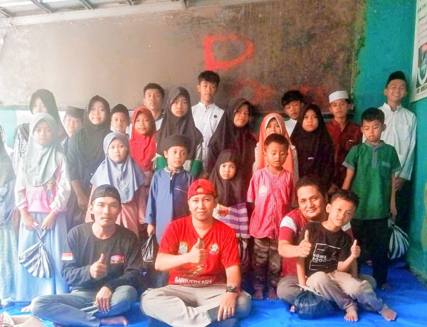 Jumat Berkah IWO Indonesia DPD Kabupaten Sukabumi Diisi Dzikir, Sholawat, dan Doa Bersama Anak Yatim Piatu