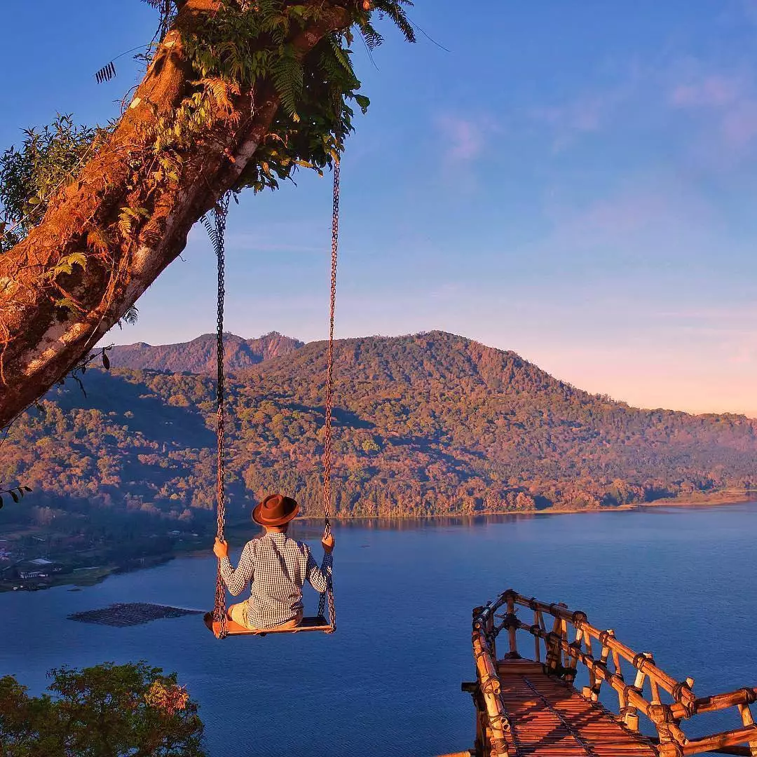 7 Tempat Terbaik untuk Dikunjungi di Bali - Spot Foto Keren Bukit Tersembunyi Wanagiri