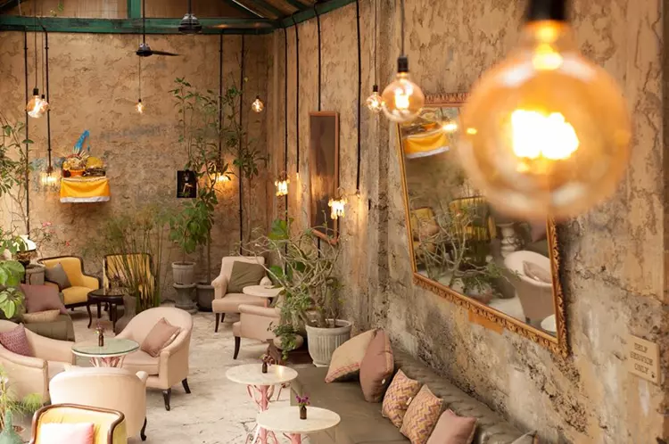 8 Tempat Nongkrong Paling Memukau di Bali - Nyaman dan Instagrammable! None Kitchen