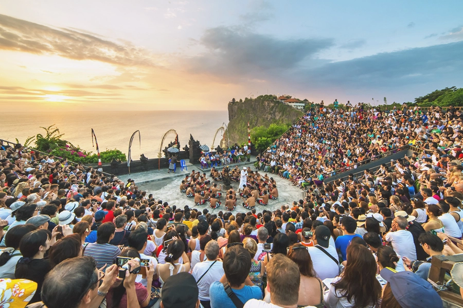 5 Fakta Menarik Tentang Tari Kecak - Atraksi Unik di Bali Fakta Menarik Tentang Tari Kecak