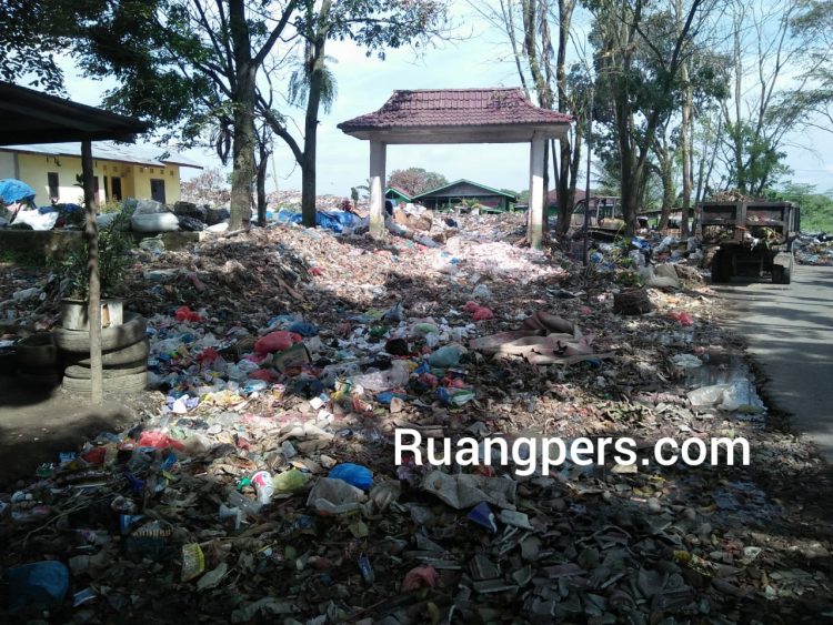 Kondisi Tempat Pemprosesan Akhir (TPA), di jalan Tn Rondahaim Saragih, Kelurahan Tanjung Pinggir, Kecamatan Siantar Martoba, Kota Pematangsiantar, Rabu (27/1/2021) siang.