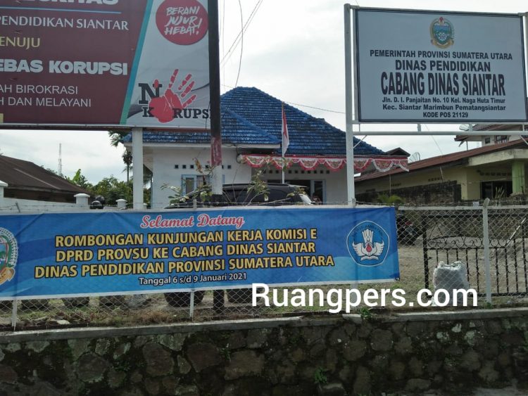 Kantor Cabang Dinas Pendidikan Siantar.