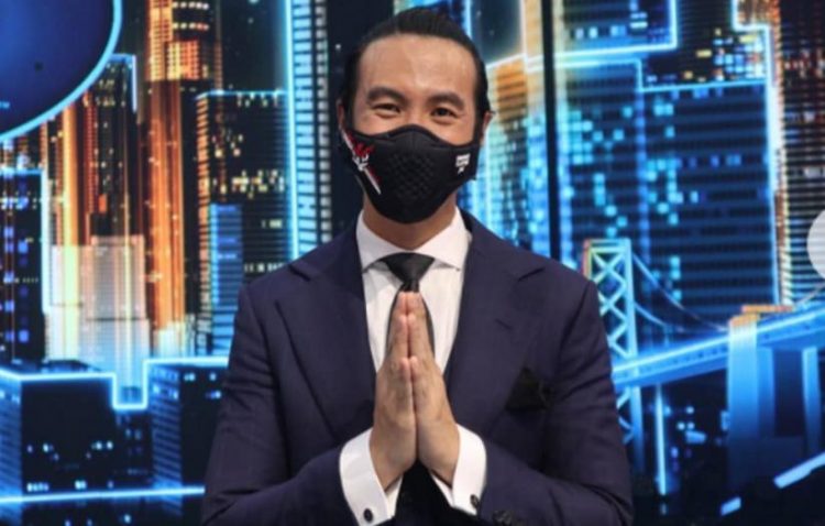 Daniel Mananta menangis pamit dari Indonesian Idol. (Foto: Instagram)