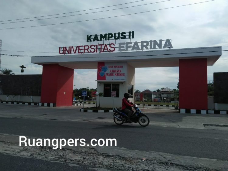 Kampus 2 Universitas Efarina tampak berdiri kokoh dan megah, di jalan Pendeta J. Wismar Saragih, Kelurahan Bane, Kecamatan Siantar Utara, Kota Pematangsiantar, Sumatera Utara, Selasa (26/1/2021).