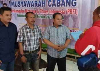 Raliman Febby Purba (pinggir kanan), terpilih memimpin PBFI Kabupaten Simalungun, periode 2021 – 2025, pada Sabtu (23/1/2021) pagi lalu, di Dejava Lounge Cafe, jalan Merdeka Pematangsiantar.