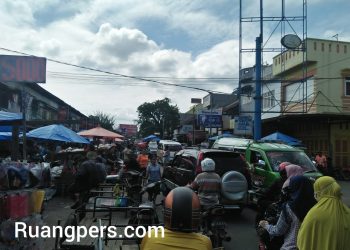 Kondisi jalan Patuan Nagari Pematangsiantar yang sering macet. Foto dipetik Minggu (24/1/2021) siang.