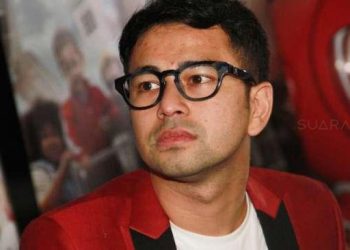 Aktor dan presenter Raffi Ahmad saat ditemui di screening film Rafathar Grand Indonesia, Jakarta Pusat, Sabtu (5/8/2017). [Suara.com/Wahyu Tri Laksono]